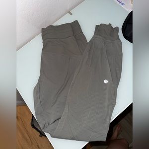 Lululemon - Dance Studio Joggers